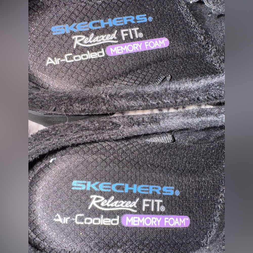 Skechers Relaxed Fit Slip-On Mules w/Air-Cooled Memory Foam-Black - Size 7-1/2M - Picture 2 of 7